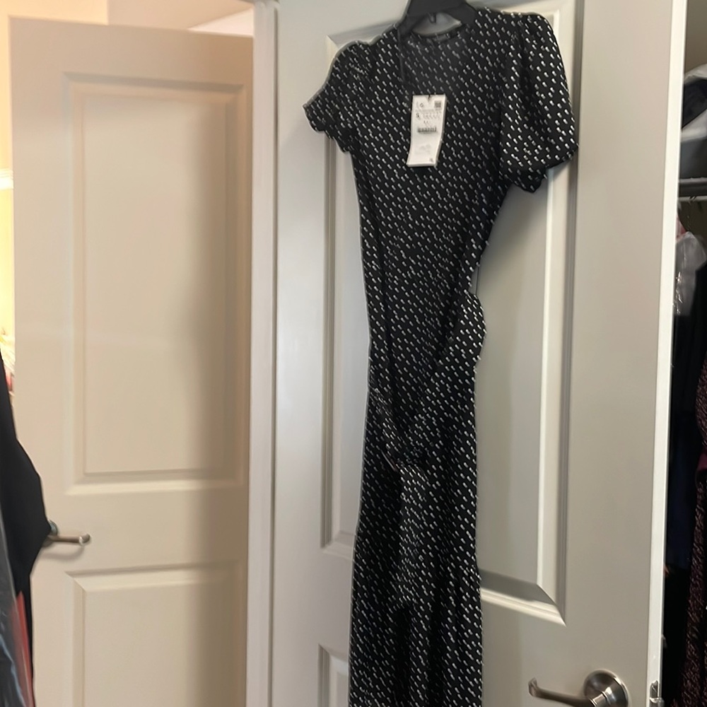 Brand new Zara midi dress